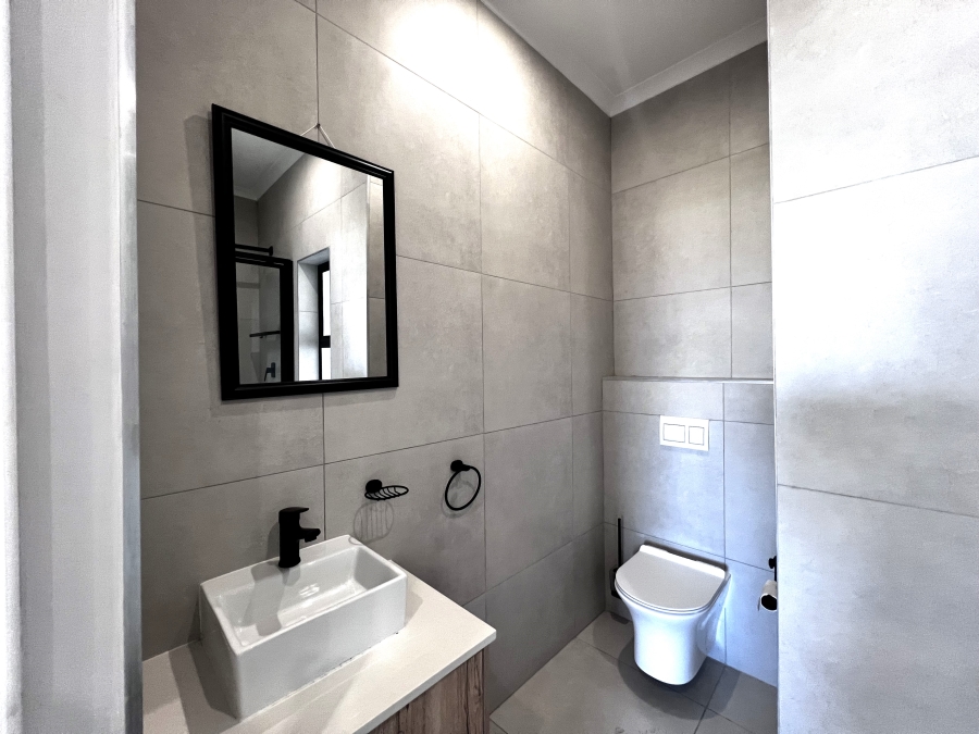 To Let 3 Bedroom Property for Rent in Sandown Western Cape